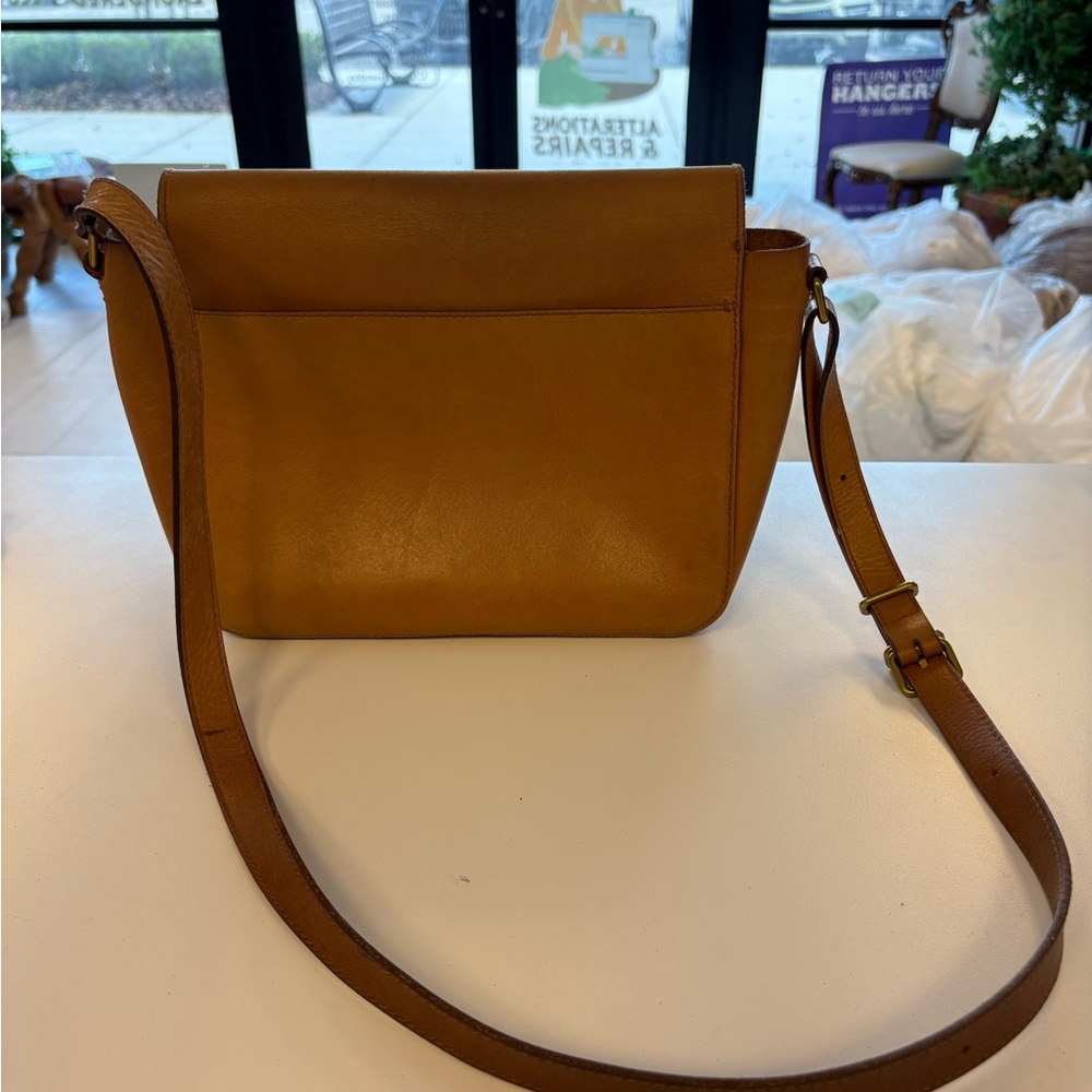 Madewell Tan Distressed Leather Crossbody Bag - Picture 6 of 13